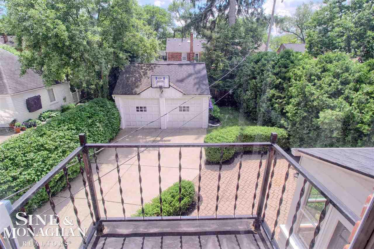 283 Merriweather Road Grosse Pointe Farms, MI 48236 - Photo 22 of 32