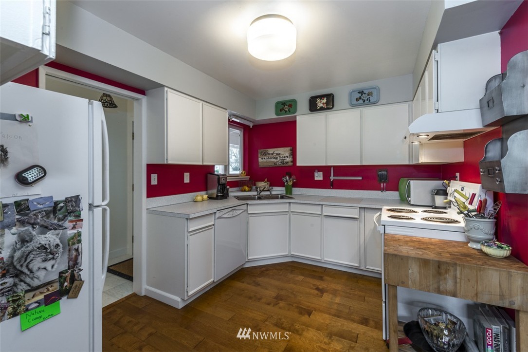 15448 Ginthner Road Mount Vernon, WA 98273 - Photo 3 of 18