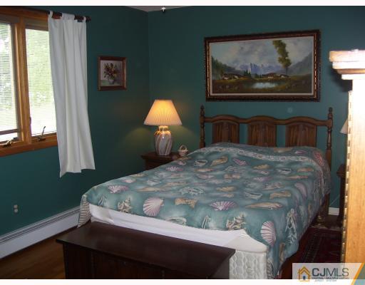 18 Ridgeview Road Jamesburg, NJ 08831 - Photo 5 of 9 Gallery Image 5