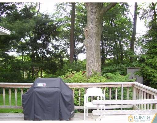18 Ridgeview Road Jamesburg, NJ 08831 - Photo 9 of 9 Gallery Image 9