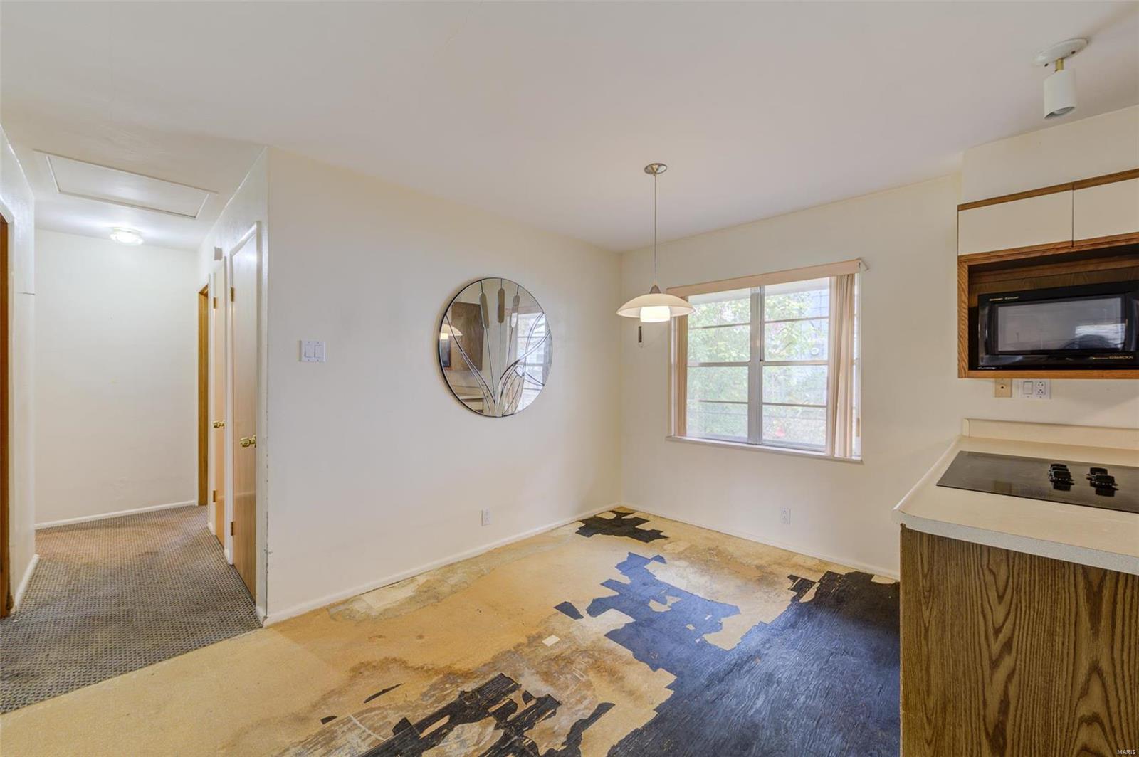 9091 Patrick Drive St. Louis, MO 63114 - Photo 11 of 34