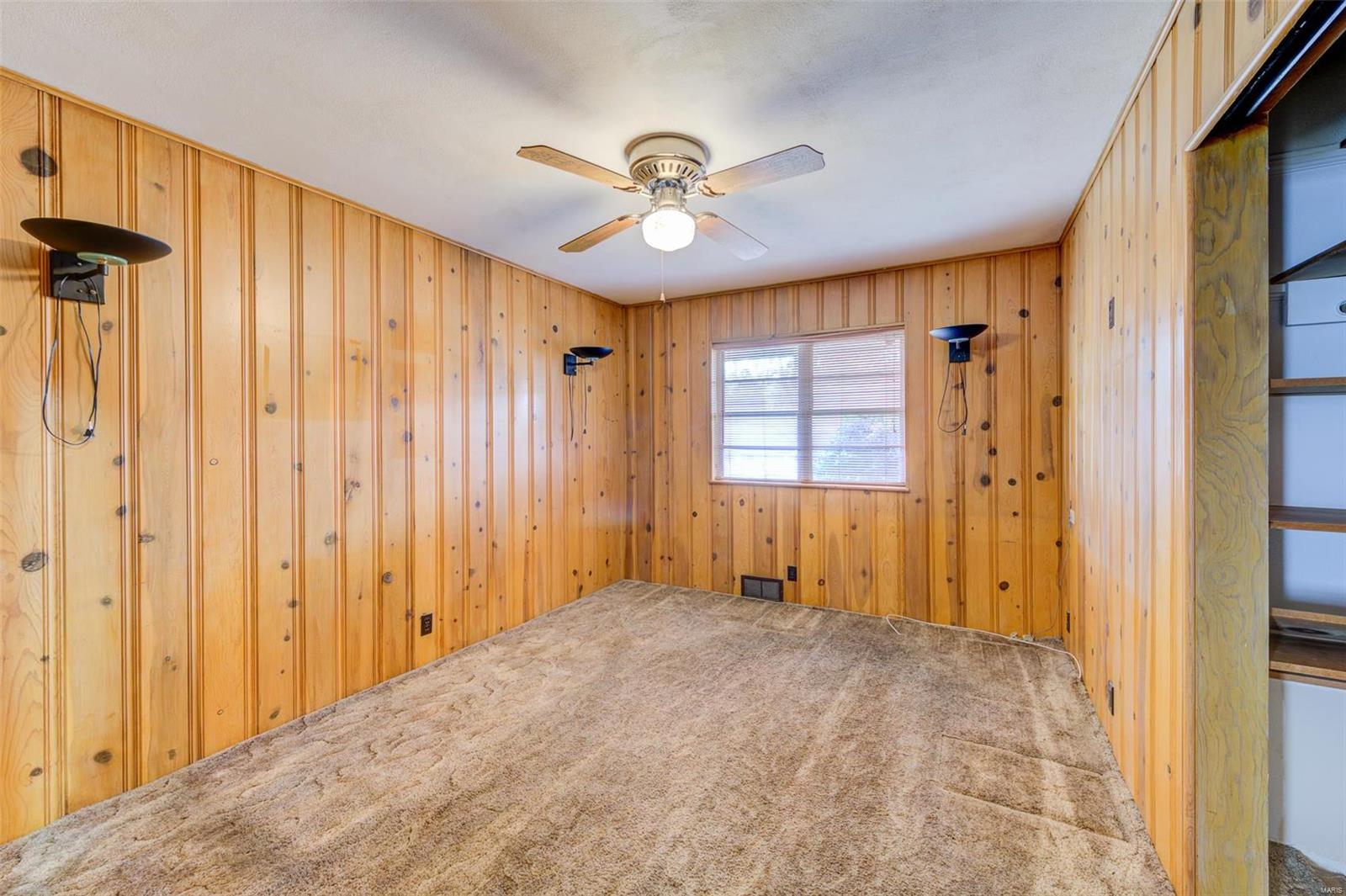 9091 Patrick Drive St. Louis, MO 63114 - Photo 15 of 34