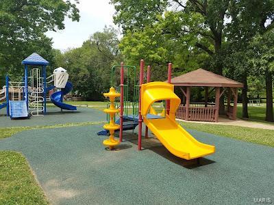 9091 Patrick Drive St. Louis, MO 63114 - Photo 34 of 34