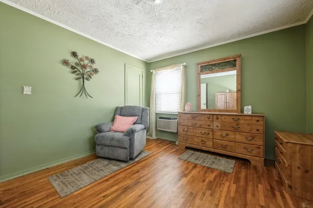 $729,888 | 862 Peninsula Boulevard, Woodmere, NY 11598