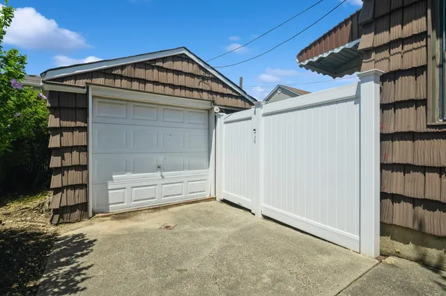 $729,888 | 862 Peninsula Boulevard, Woodmere, NY 11598