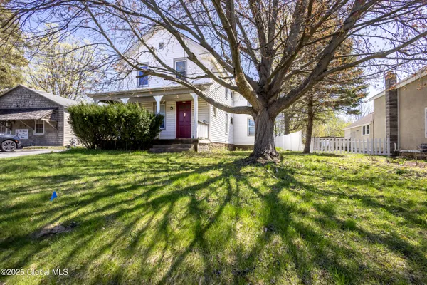 $1,100 | 182 Kingsley Road, Unit 2B, Ballston, NY 12027