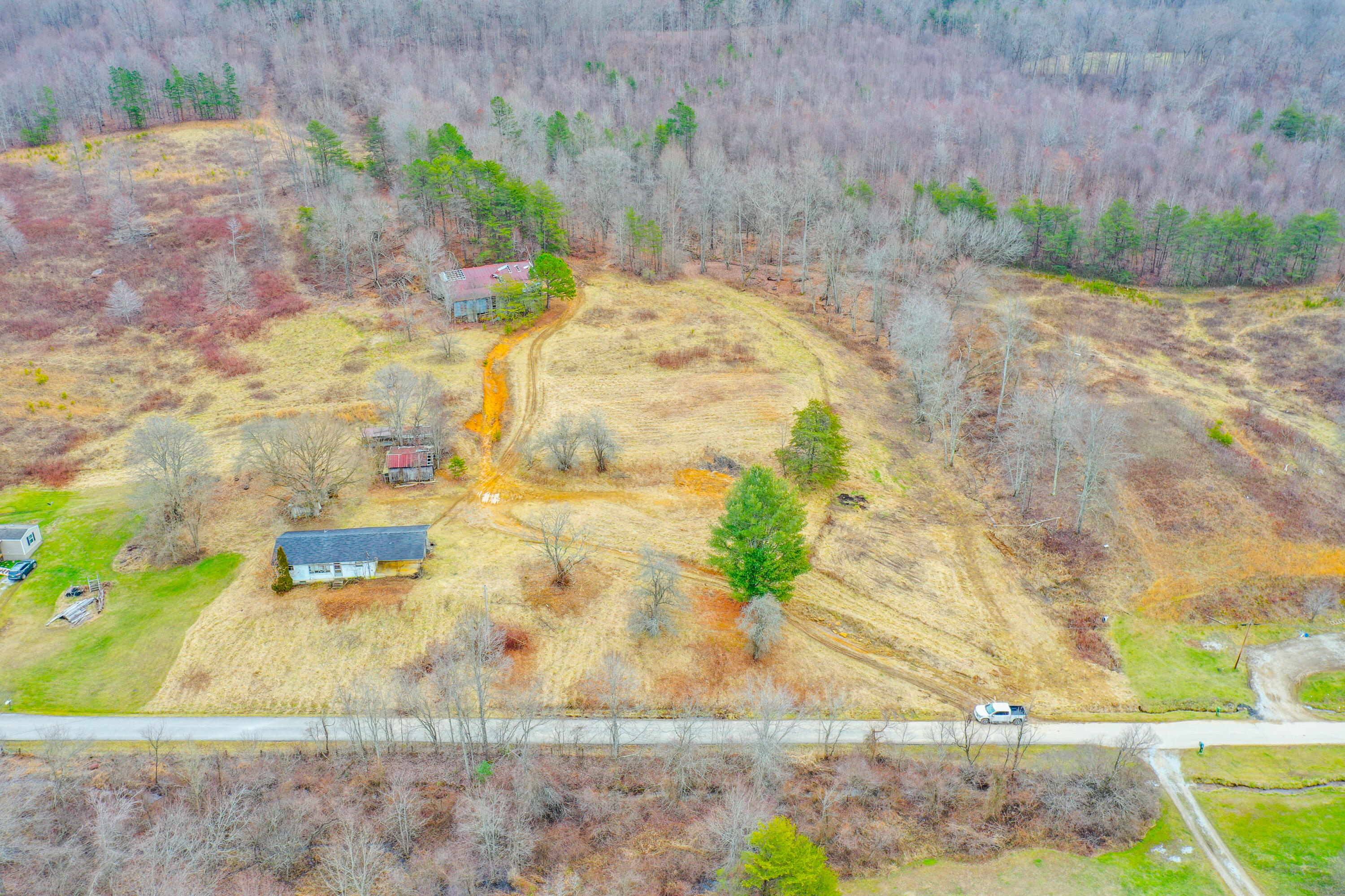 1763 Burnett Road London, KY 40744 - Photo 30 of 92 org_136c6dffa94f7b2b_1706642394000-HDR