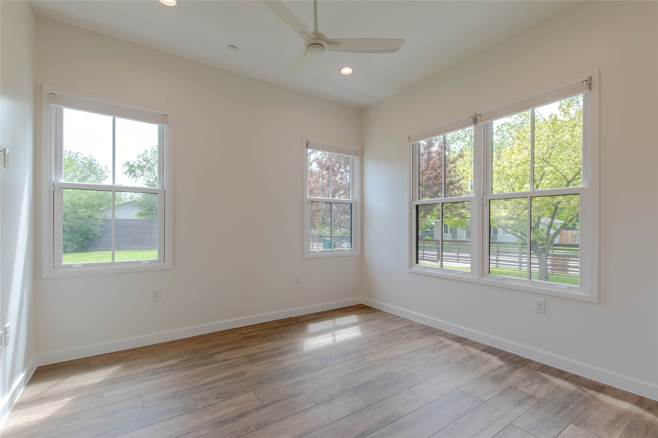 5805 Chesterfield Avenue Austin, TX 78752 - Photo 24 of 40