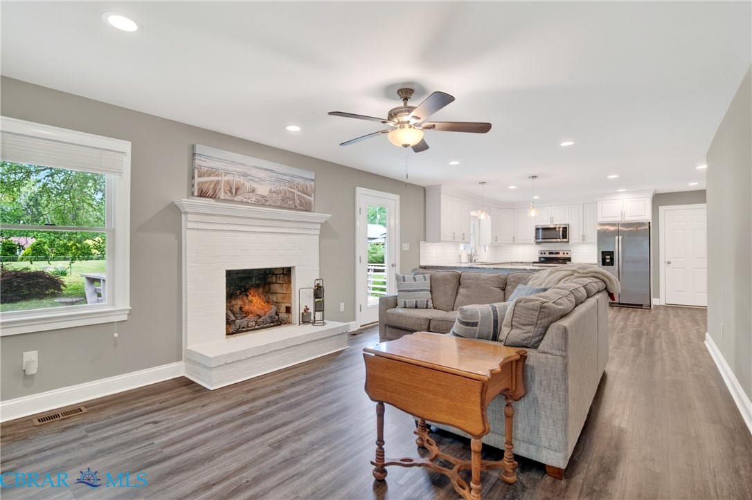 7998 Roaring Springs Road Gloucester, VA 23061 - Photo 18 of 40