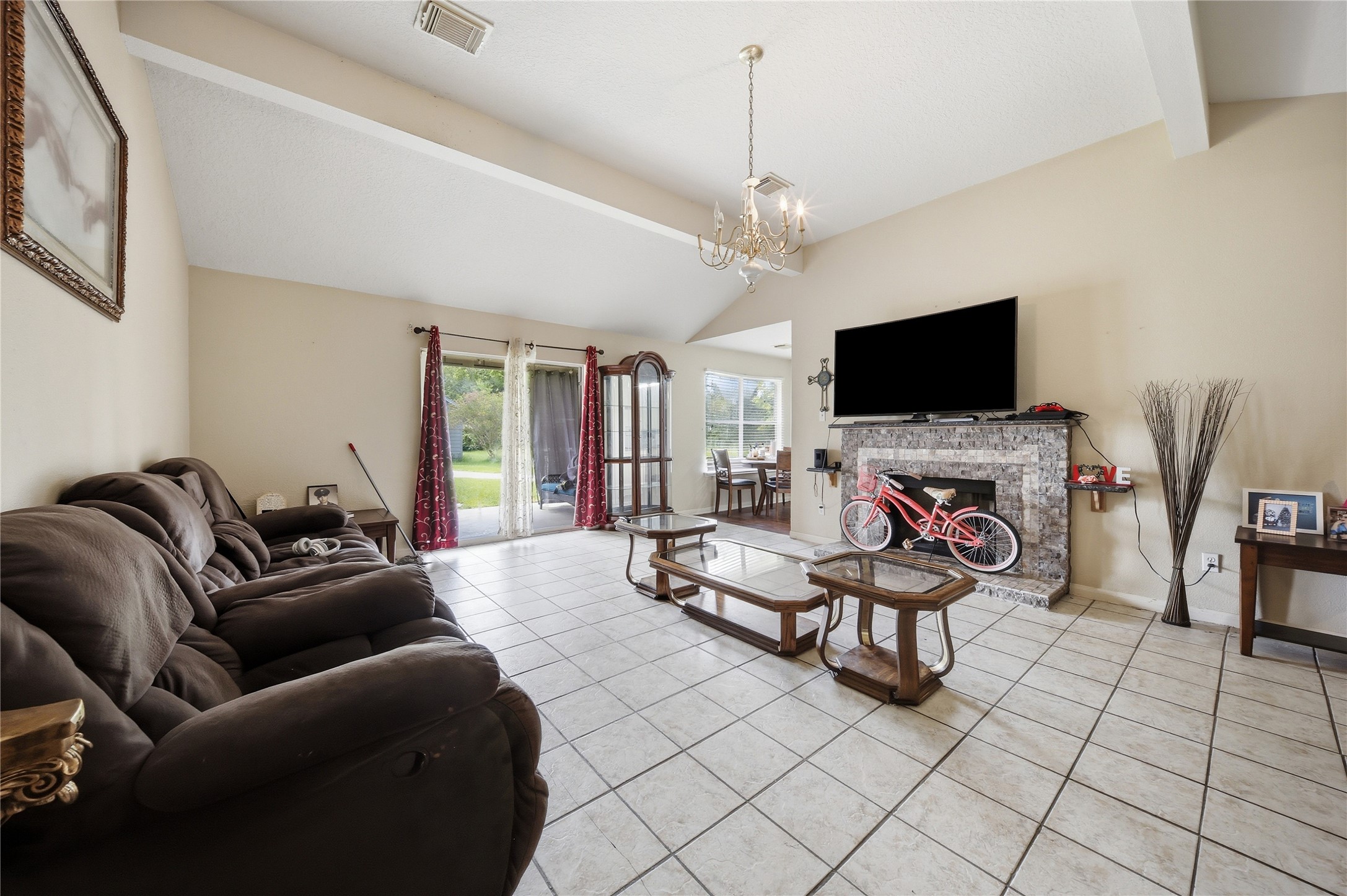 4606 Terrell Street Houston, TX 77093 - Photo 10 of 41