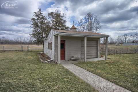 8385 Linden Road Swartz Creek, MI 48473 - Photo 29 of 29 20351190-28.JPG