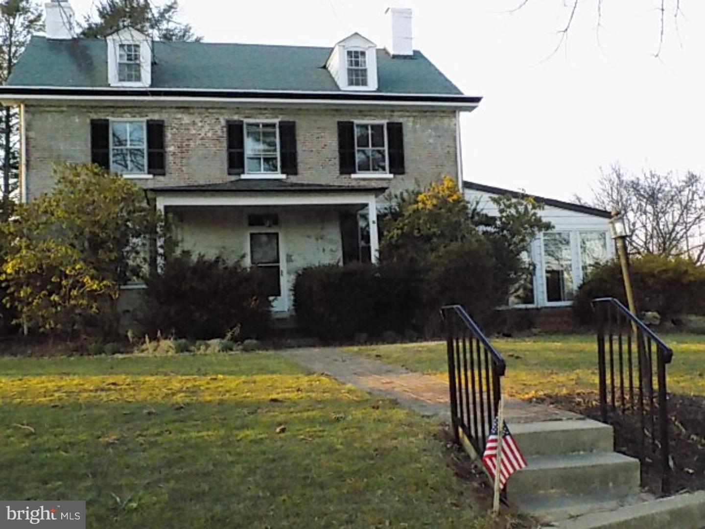 96 Violet Drive Kennett Square, PA 19348 - Photo 2 of 21 Exterior Front