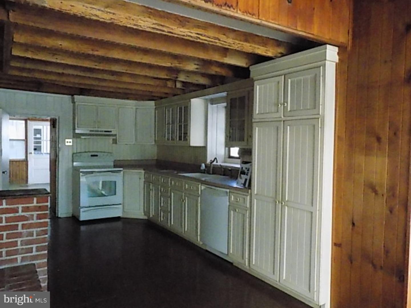 96 Violet Drive Kennett Square, PA 19348 - Photo 5 of 21 Kitchen
