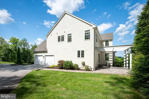 $895,000 | 104 Pennfield Drive, Kennett Square, PA 19348