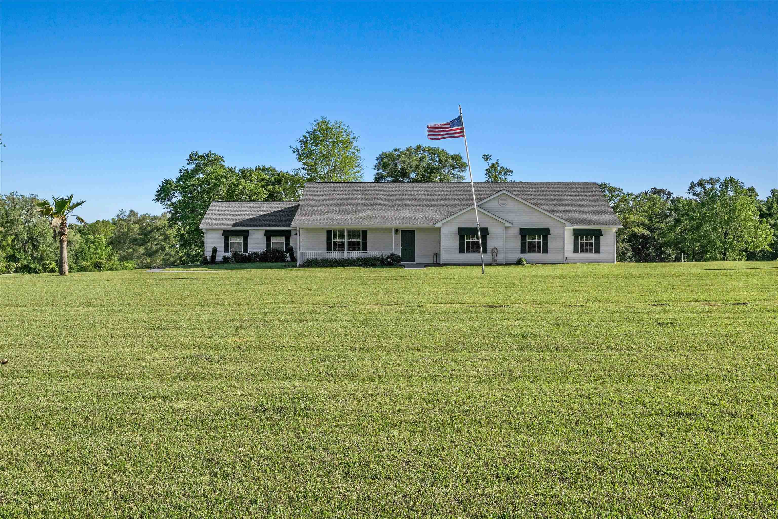 1115 Glory Road Quincy, FL 32352 - Photo 3 of 36