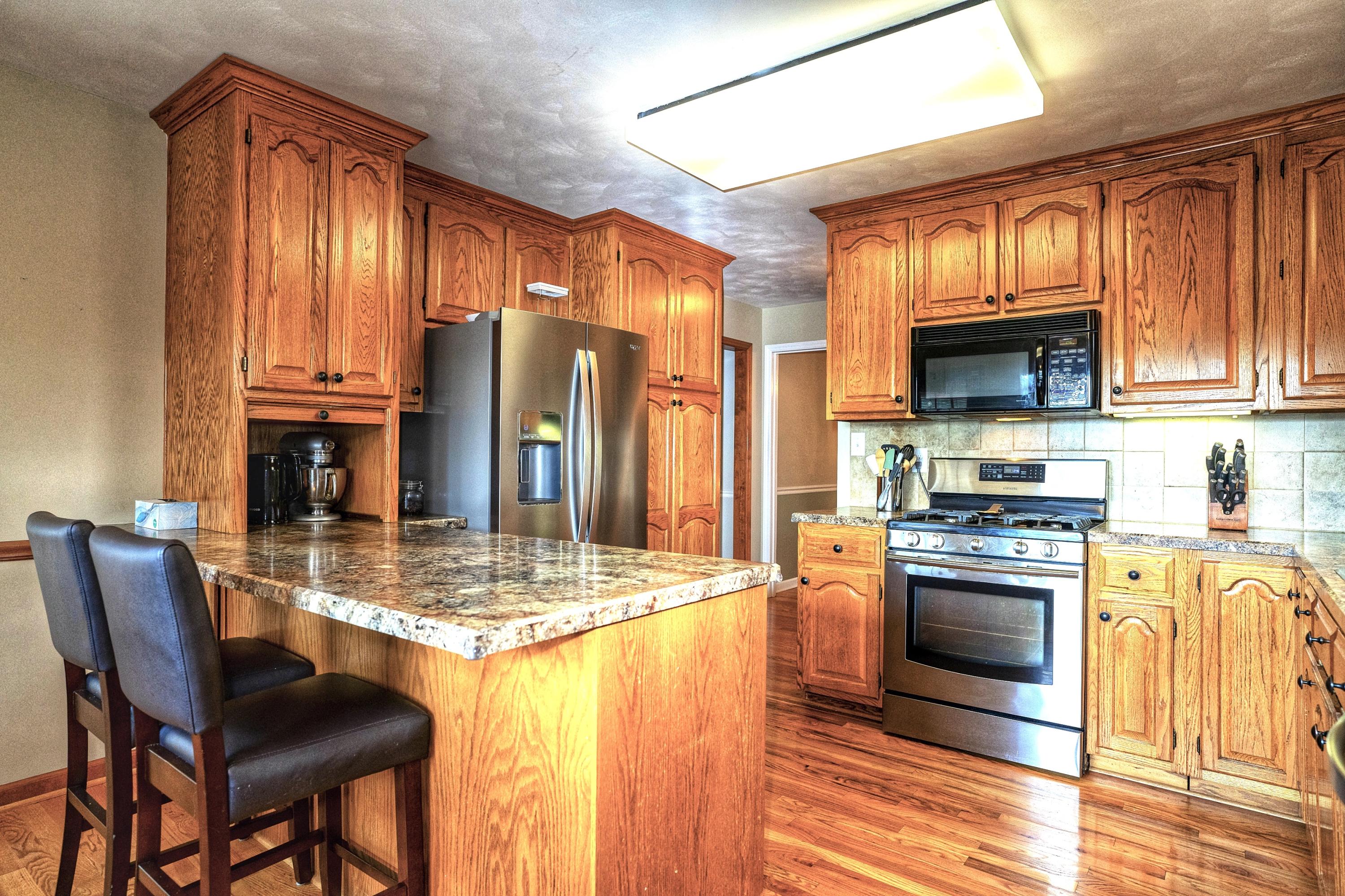 1624 Terrace Road Southwest Roanoke, VA 24015 - Photo 6 of 31 1624 Terrace-6
