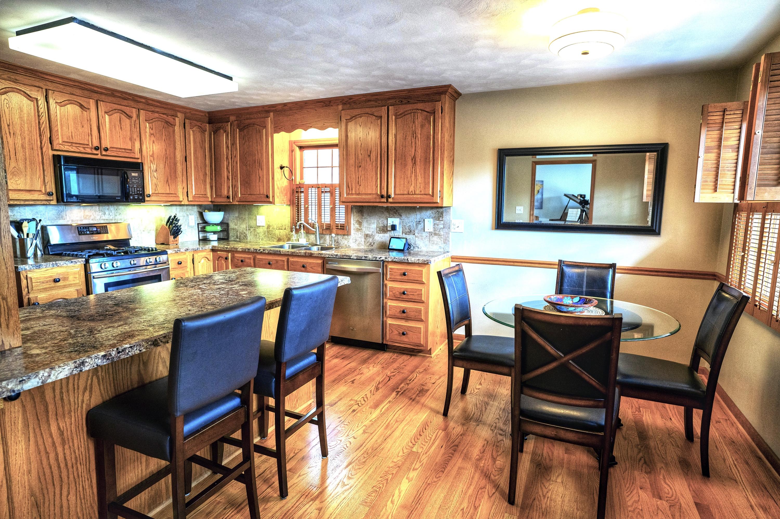 1624 Terrace Road Southwest Roanoke, VA 24015 - Photo 10 of 31 1624 Terrace-10