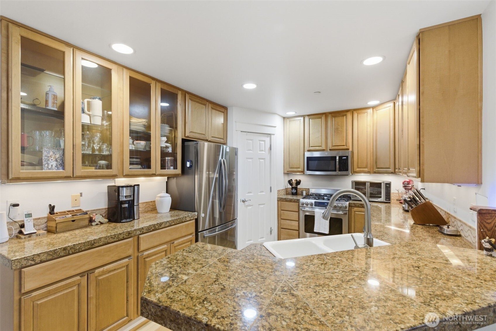 920 East Old Ranch Road, Unit B3 Allyn, WA 98524 - Photo 15 of 38