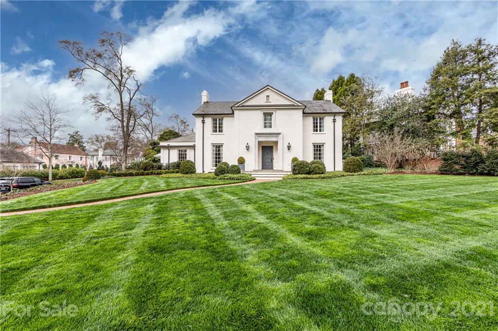 326 Colville Road Charlotte, NC 28207 - Photo 2 of 32 Gallery Image 2