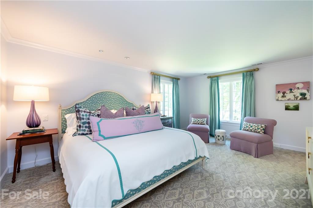 326 Colville Road Charlotte, NC 28207 - Photo 18 of 32 Gallery Image 18
