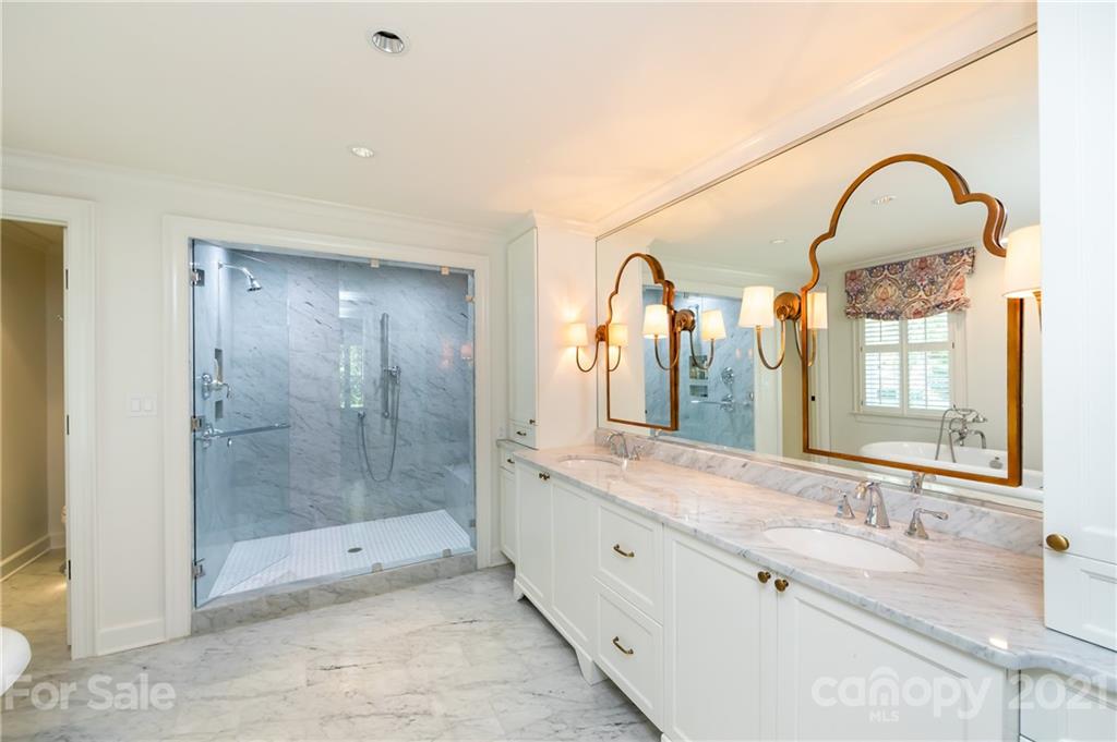 326 Colville Road Charlotte, NC 28207 - Photo 19 of 32 Gallery Image 19
