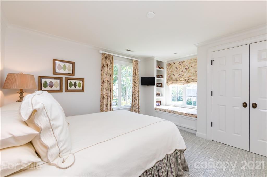326 Colville Road Charlotte, NC 28207 - Photo 21 of 32 Gallery Image 21