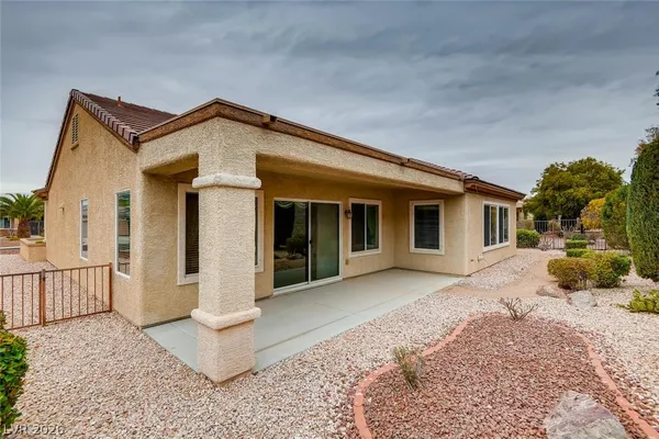 $2,400 | 2316 Desert Fox Drive, Henderson, NV 89052