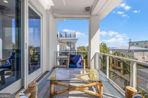 $1,950,000 | 8 18th Street, Tybee Island, GA 31328