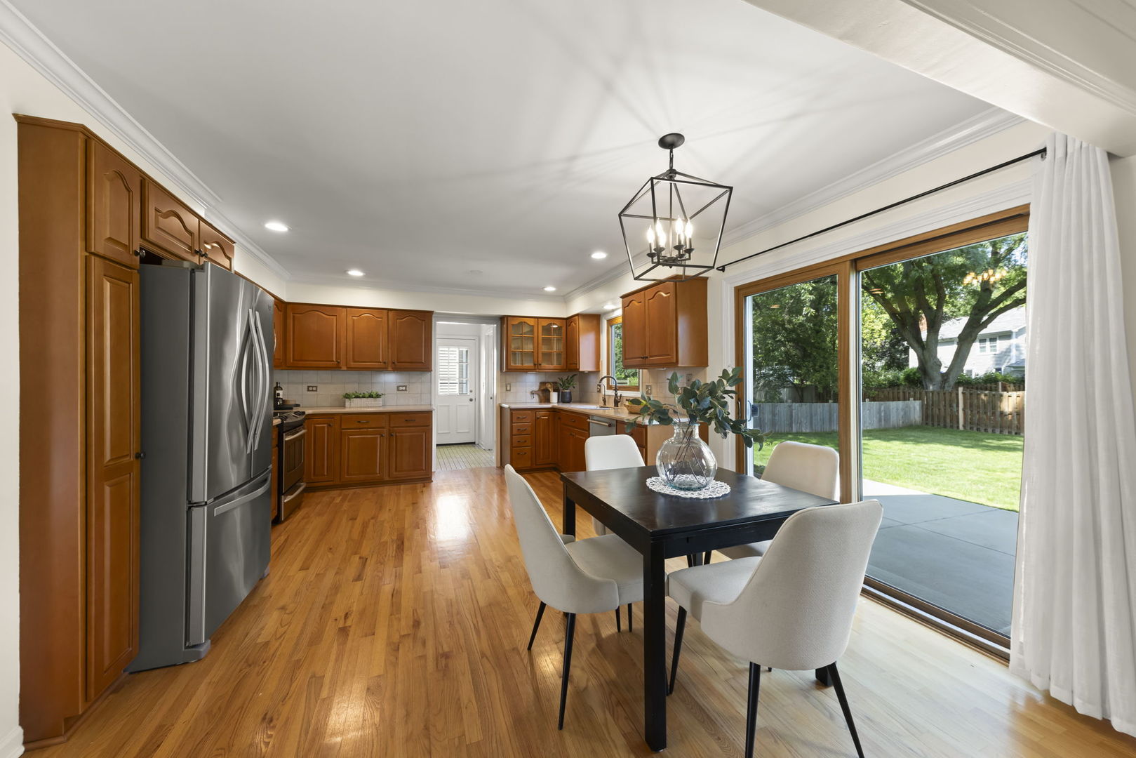 1513 Preston Road Naperville, IL 60563 - Photo 8 of 42 Gallery Image 8