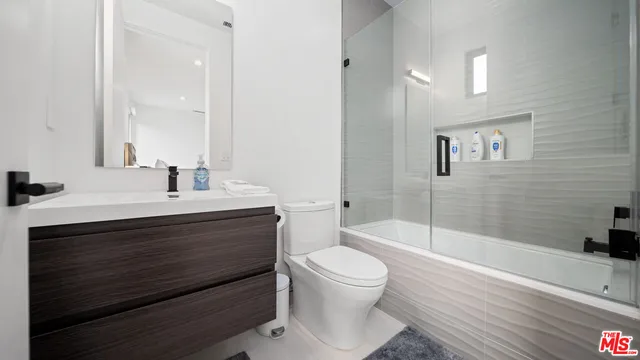 $13,000 | 2435 Penmar Avenue, Venice, CA 90291