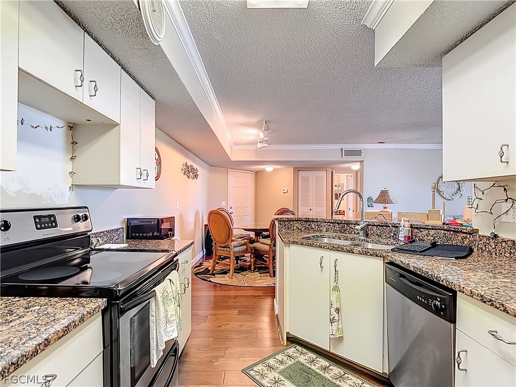 13505 Eagle Ridge Drive, Unit 423 Fort Myers, FL 33912 - Photo 13 of 46