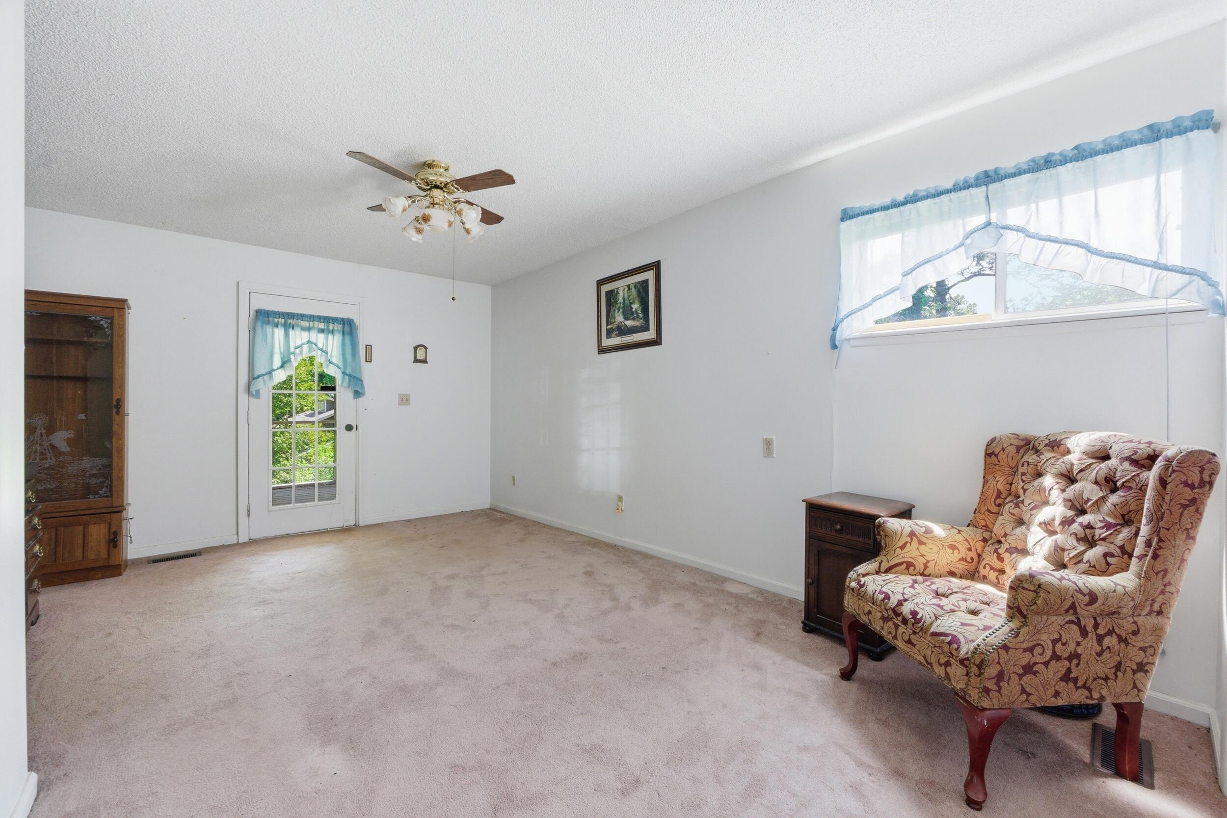 1000 Hill Crest Road Hixson, TN 37343 - Photo 13 of 31 Second Bedroom