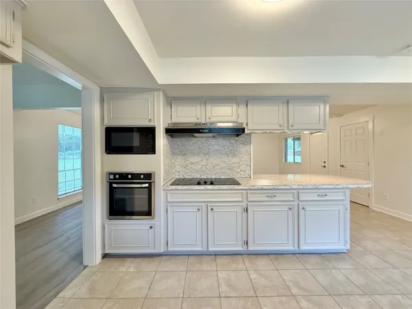 $2,350 | 2043 Cherry Laurel, Spring, TX 77386