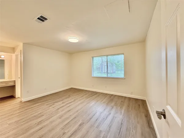 $2,350 | 2043 Cherry Laurel, Spring, TX 77386