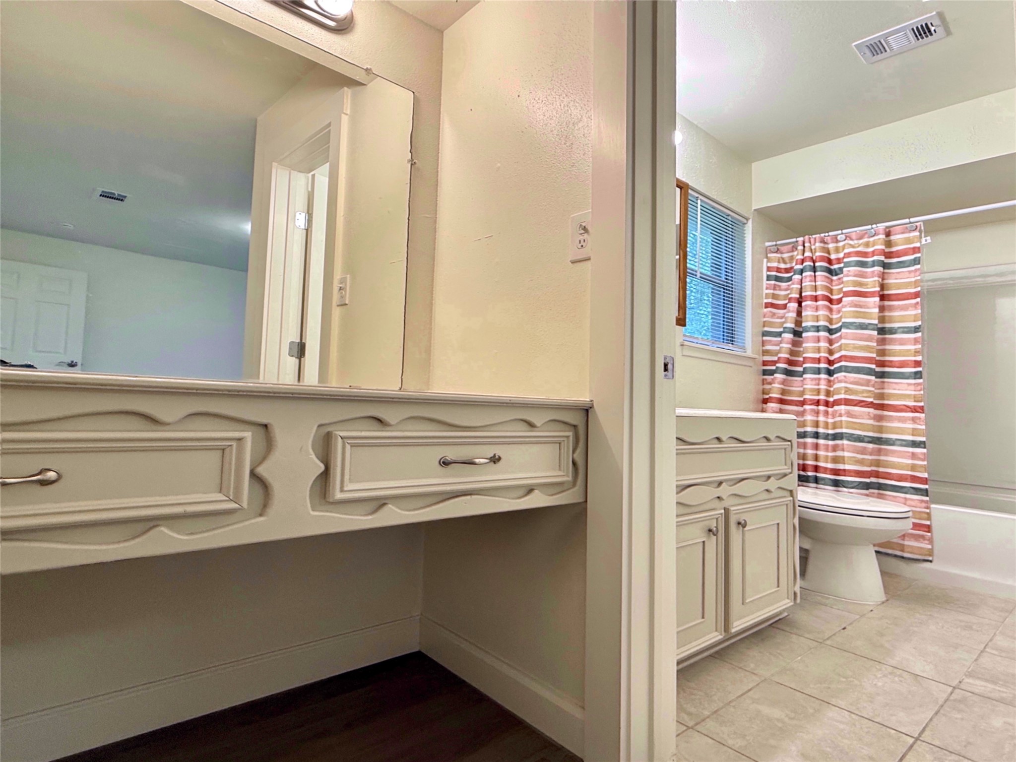 2043 Cherry Laurel Spring, TX 77386 - Photo 31 of 50 Step into the bathroom