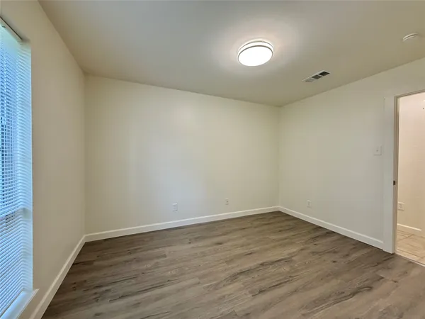 $2,350 | 2043 Cherry Laurel, Spring, TX 77386