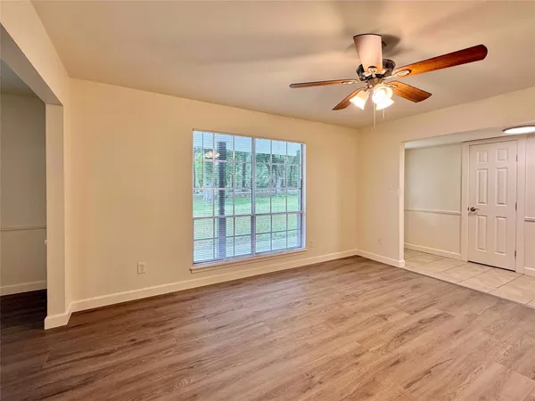 $2,350 | 2043 Cherry Laurel, Spring, TX 77386
