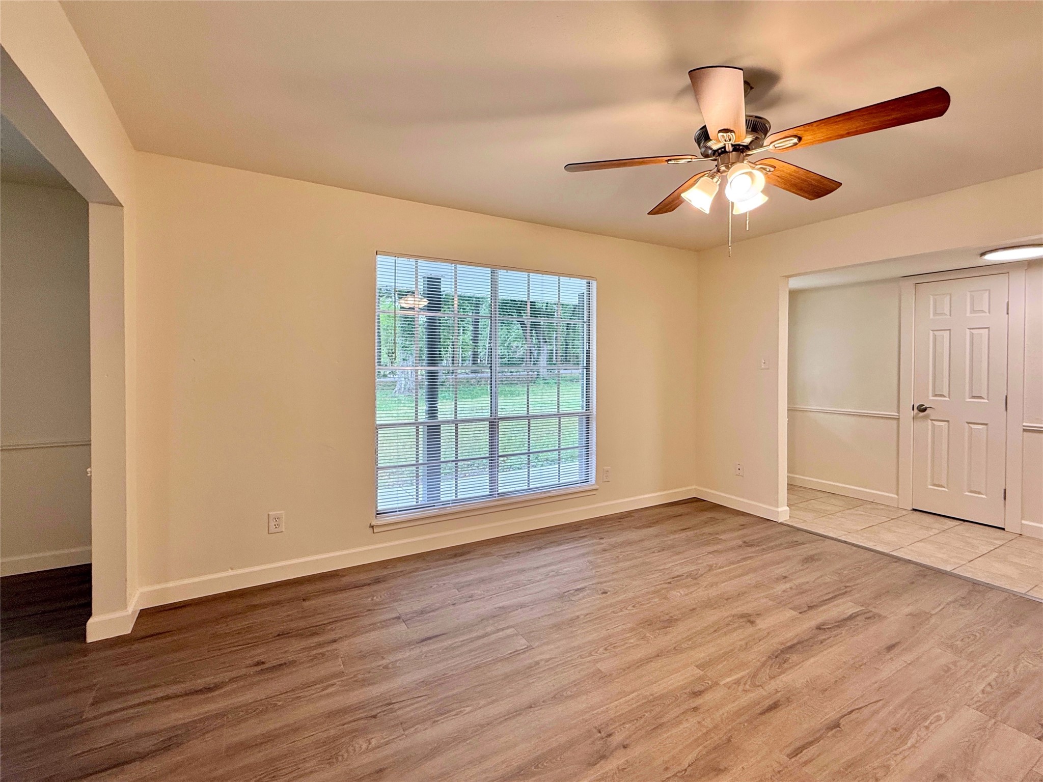 2043 Cherry Laurel Spring, TX 77386 - Photo 5 of 50 This space would make a great home office