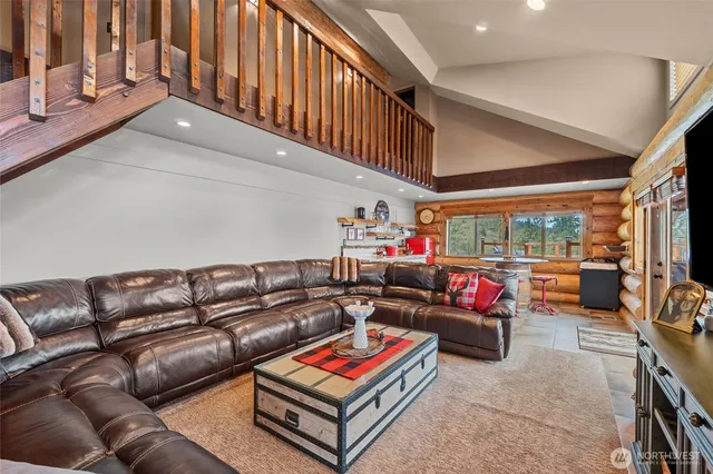 $1,199,000 | 33905 Winterwood Lane East, Davenport, WA 99122