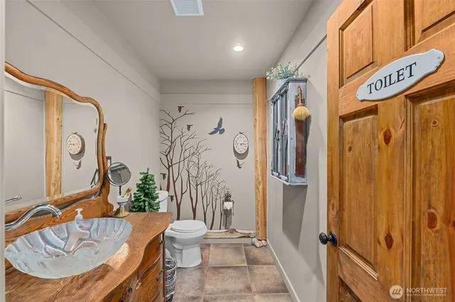 $1,199,000 | 33905 Winterwood Lane East, Davenport, WA 99122