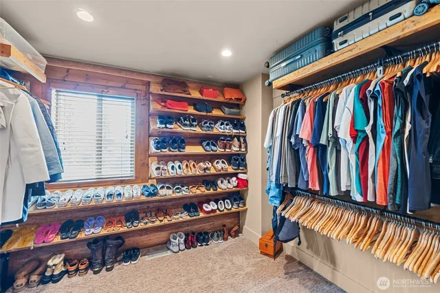 $1,199,000 | 33905 Winterwood Lane East, Davenport, WA 99122