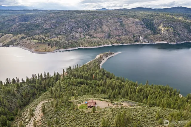 $1,199,000 | 33905 Winterwood Lane East, Davenport, WA 99122