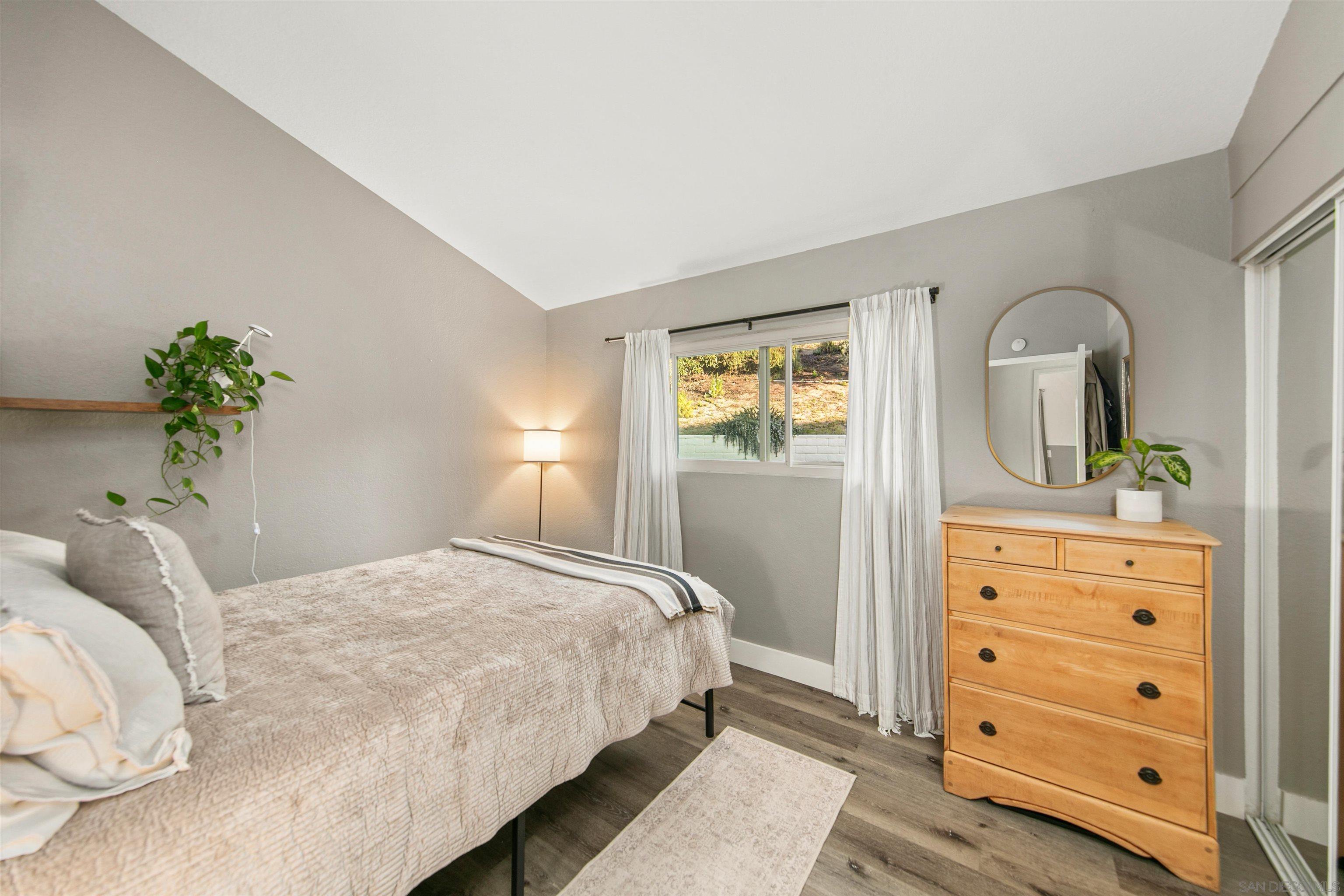 580 South Grade Road Alpine, CA 91901 - Photo 18 of 40