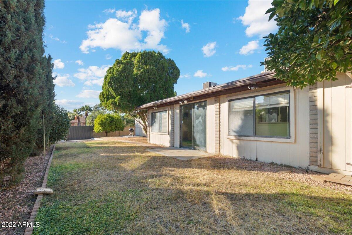 2221 West Utopia Road Phoenix, AZ 85027 - Photo 8 of 9 21-IMG_8782