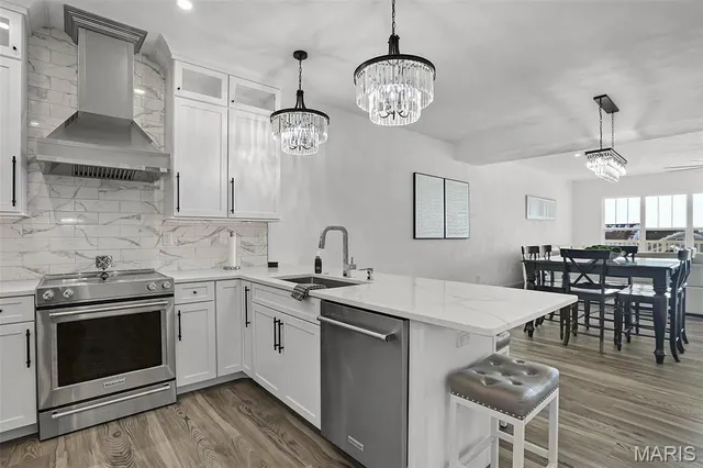 $395,000 | 310 Captains Court, Grafton, IL 62037