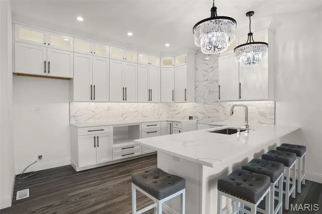 $395,000 | 310 Captains Court, Grafton, IL 62037