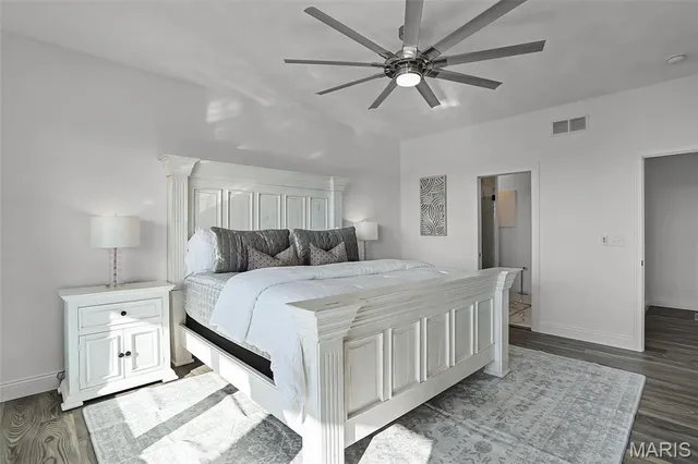 $395,000 | 310 Captains Court, Grafton, IL 62037