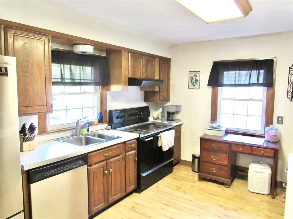 228 Palmer Road Monson, MA 01057 - Photo 12 of 35