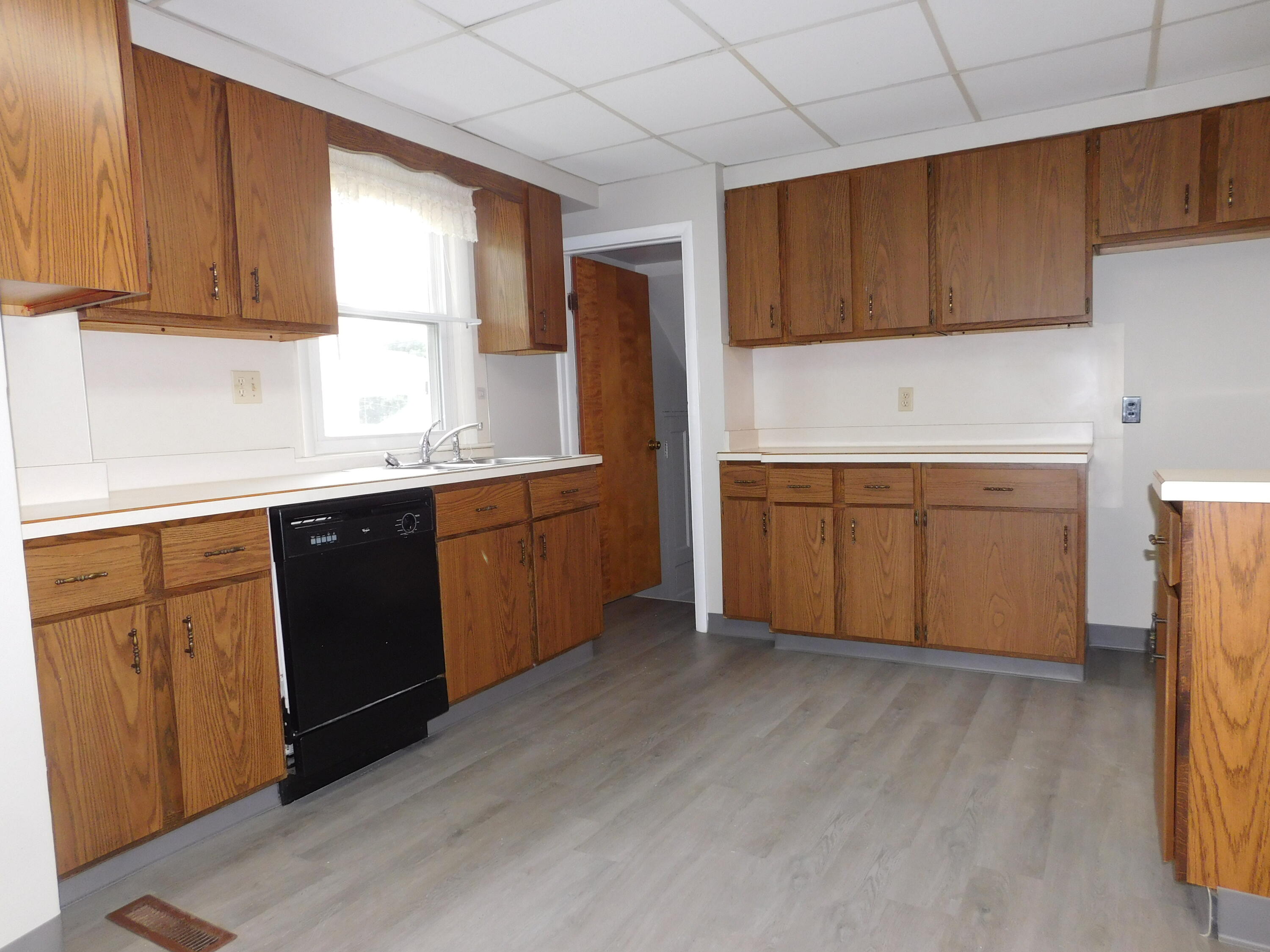 1238 3rd Street Jackson, MI 49203 - Photo 12 of 31 DSCN8895
