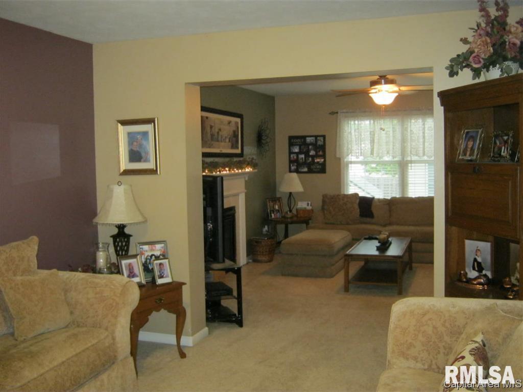 3720 Carney Boulevard Springfield, IL 62712 - Photo 9 of 31 Gallery Image 9